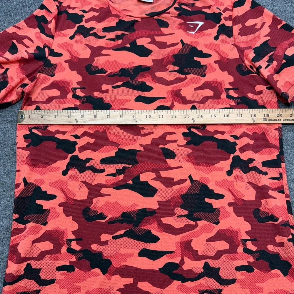 Gymshark Mens Red Orange Camo Performance Training T-Shirt Size L